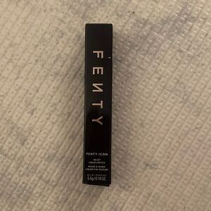 Fenty Velvet Liquid Lipstick - The MVP 01